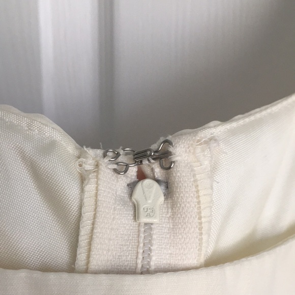 Wedding Dress. - Picture 4 of 5